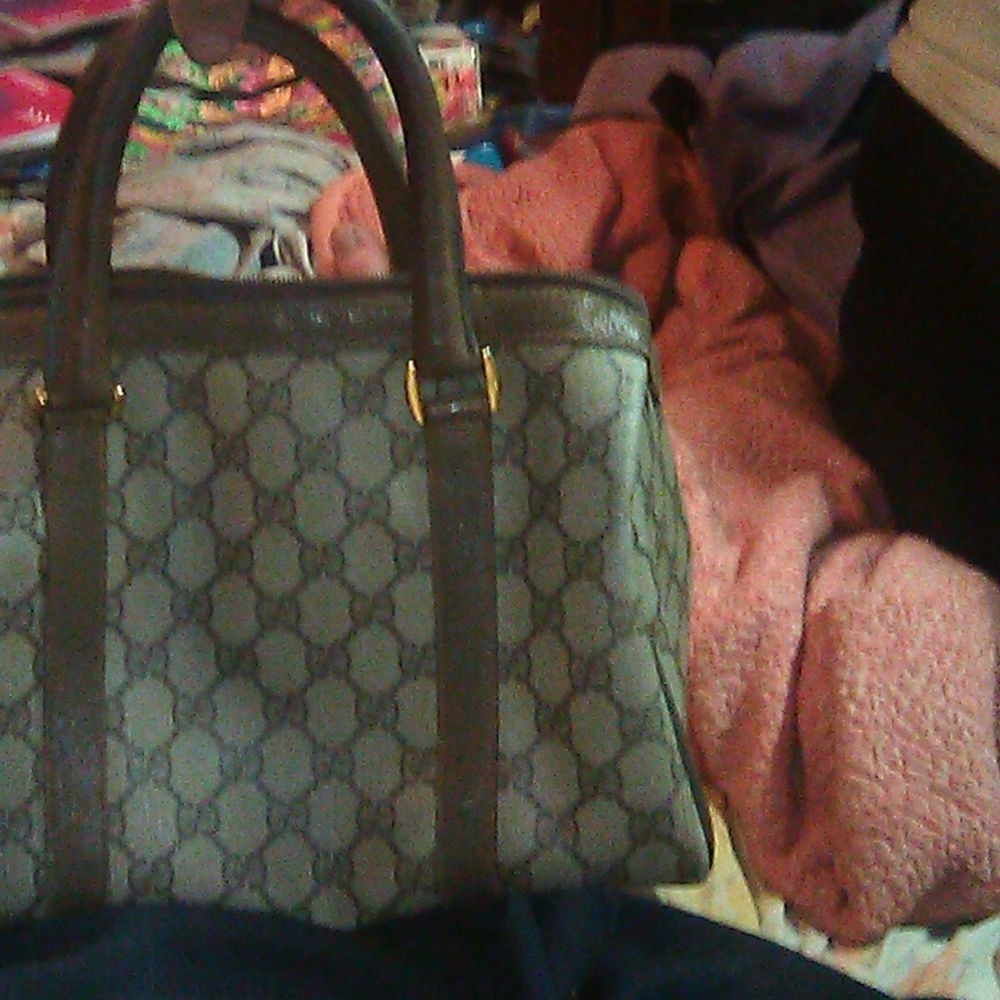 Authentic Gucci Accessory Collection Hand Bag - Picture 2 of 4